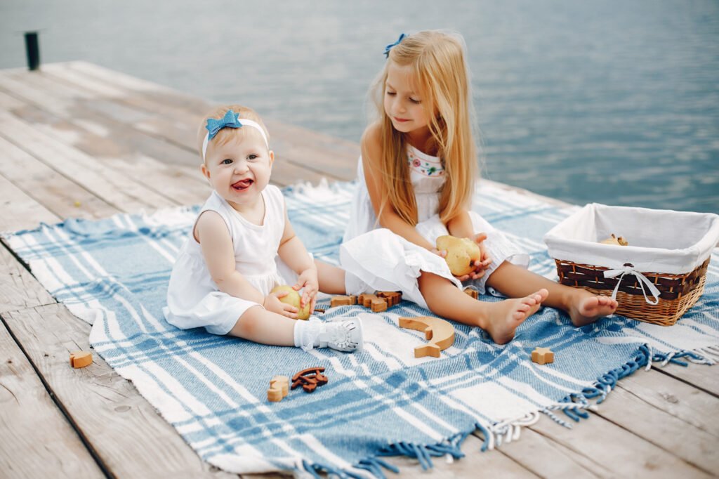 Travelling with Children and Sleep: 9 Proven Tips for Stress - Free Holidays